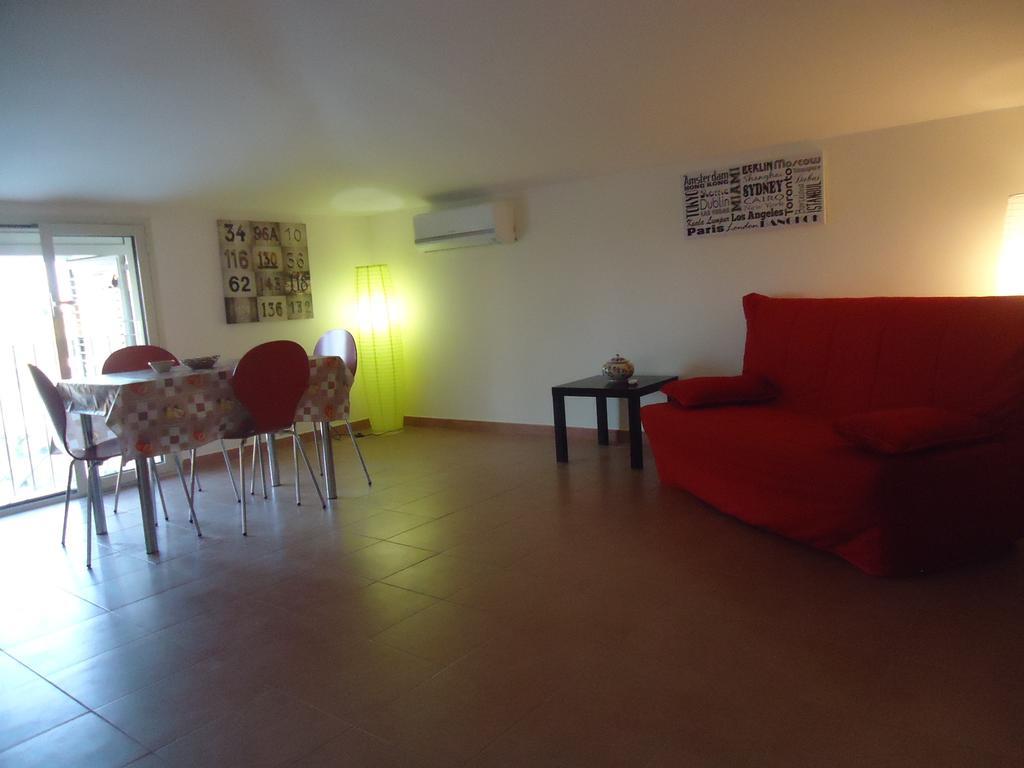 Isola Del Sole Apartman Szirakúza Szoba fotó