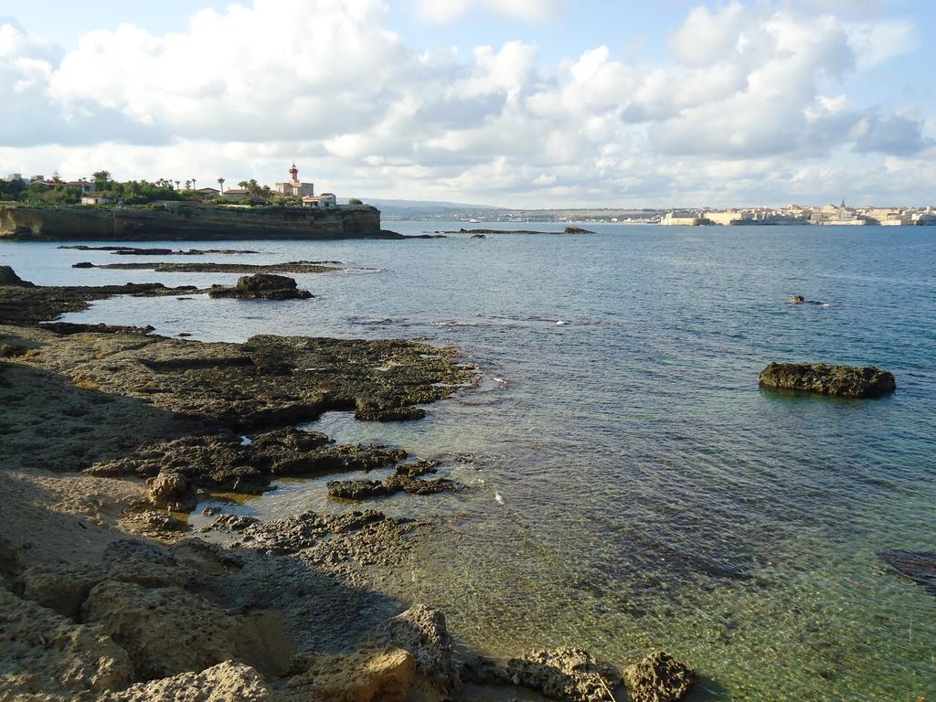 Isola Del Sole Apartman Szirakúza Kültér fotó