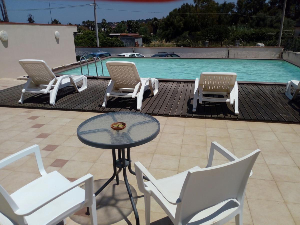 Isola Del Sole Apartman Szirakúza Kültér fotó